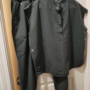 Figs Women's Green Scrub Set